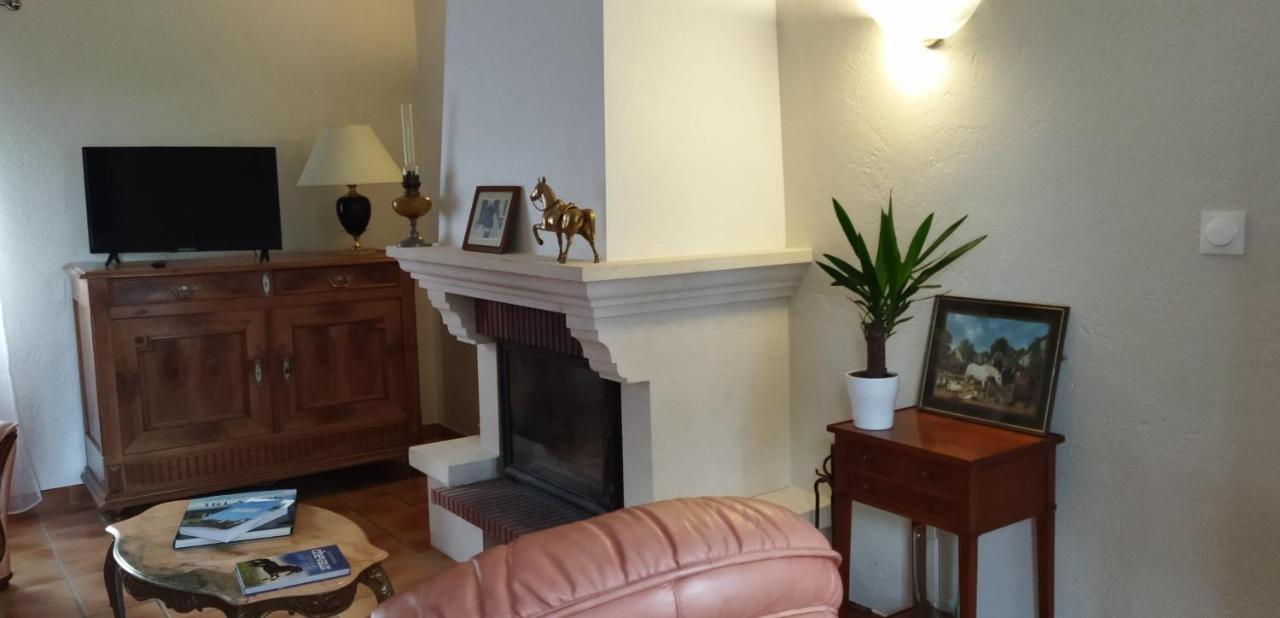 Maison De Campagne Au Coeur D'Un Elevage De Poneys Connemara Le Landreau 外观 照片